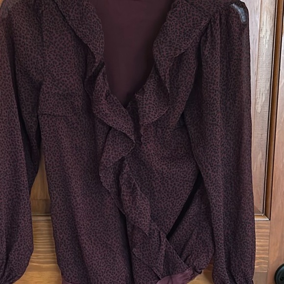 Abercrombie burgundy leopard ruffle semi sheer bodysuit size S - Picture 4 of 5
